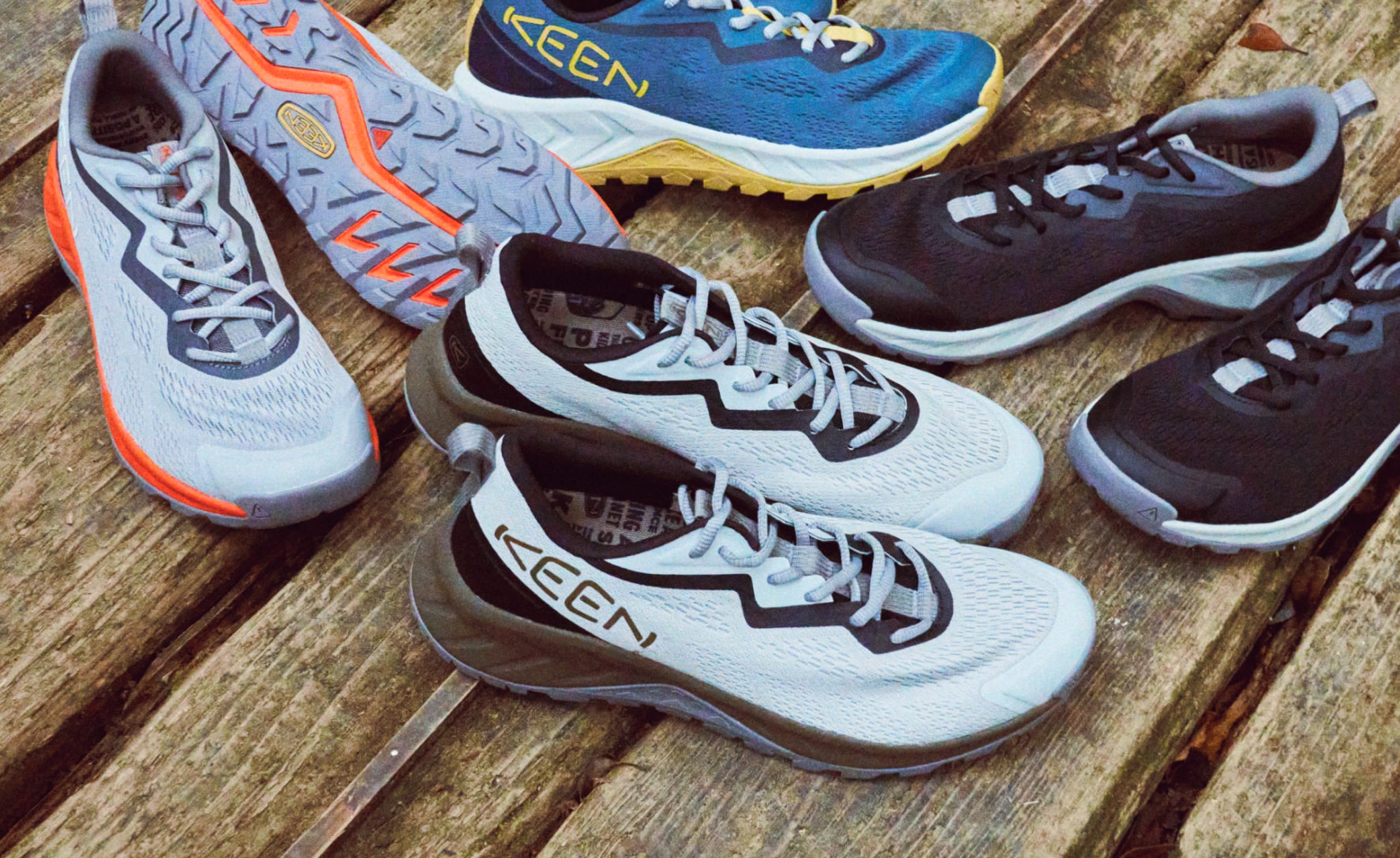 Men's Versacore Speed Shoe  |  Plaza Taupe/Gold Flame - Image 7